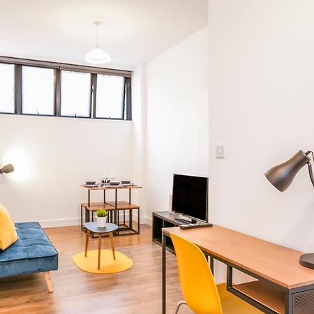 Split Level Studio Apartment In Camden London Exteriör bild