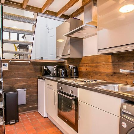 Split Level Studio Apartment In Camden London Exteriör bild