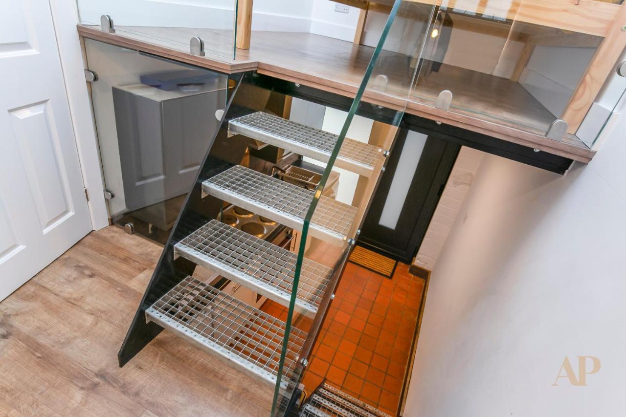 Split Level Studio Apartment In Camden London Exteriör bild