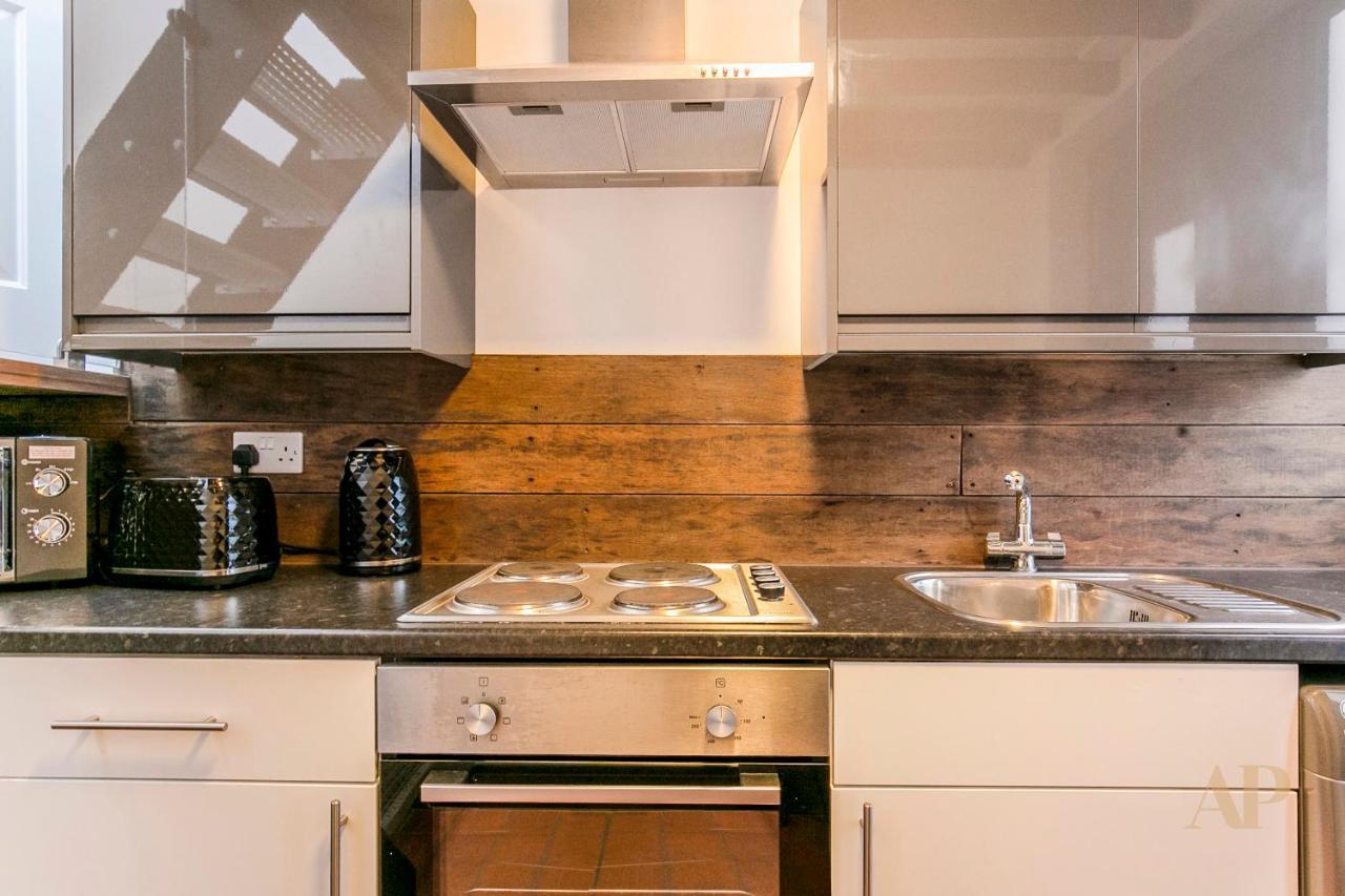 Split Level Studio Apartment In Camden London Exteriör bild